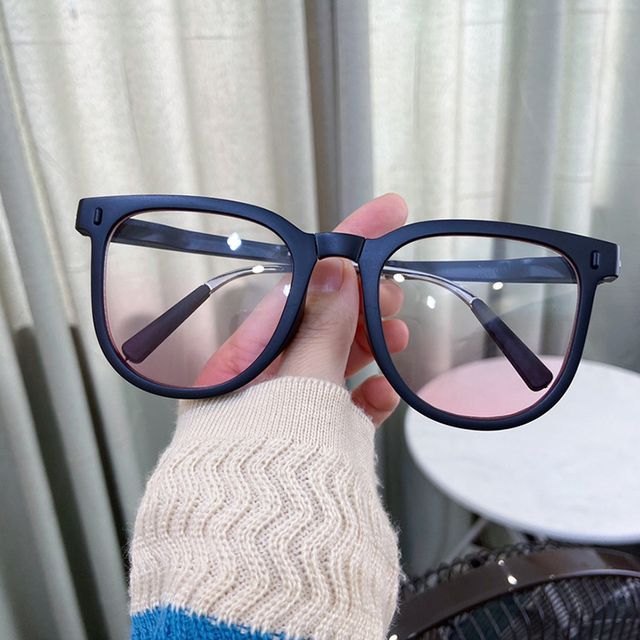 Retro Foldable Sunglasses / Sunglass Case