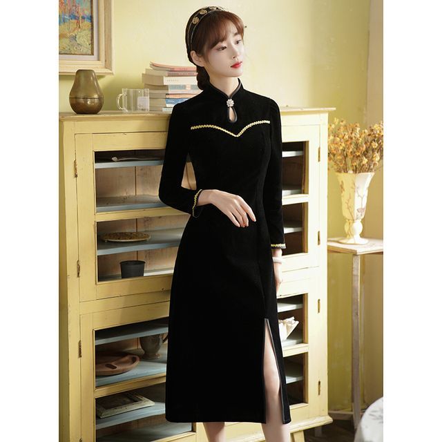 Long-Sleeve Rhinestone Velvet Slit Midi A-Line Qipao