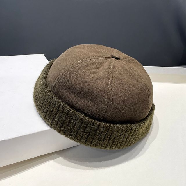 Plain Docker Hat