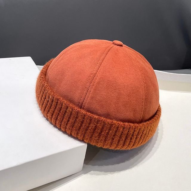 Plain Docker Hat