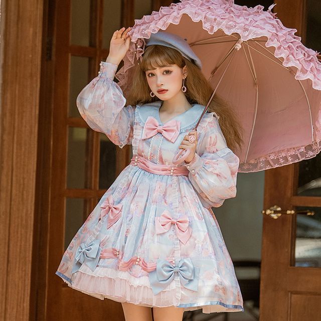 Robe Lolita à manches bouffantes et imprimé floral avec nœud (différents modèles)