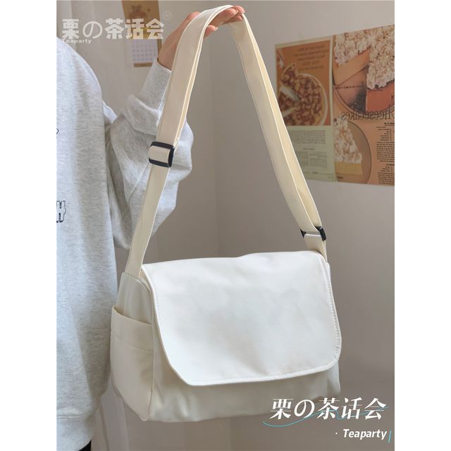 Plain Polyester Messenger Bag