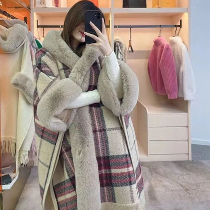 Faux Fur Trim Fringed Fleece-Lined Capelet