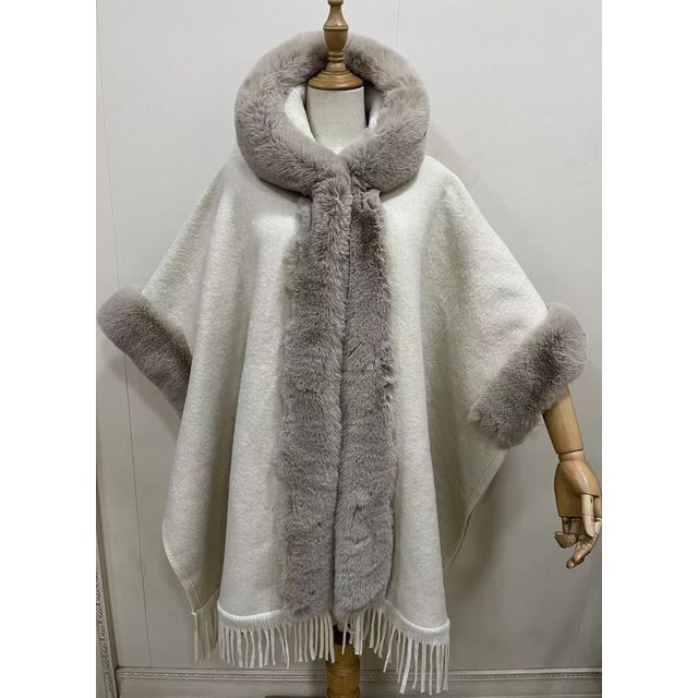 Faux Fur Trim Fringed Fleece-Lined Capelet