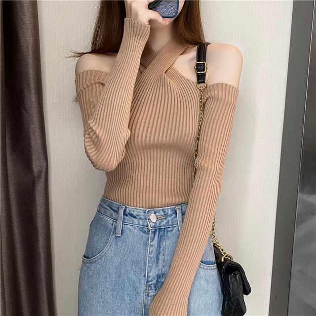 Long-Sleeve Cold-Shoulder Top Plain Halter Knit