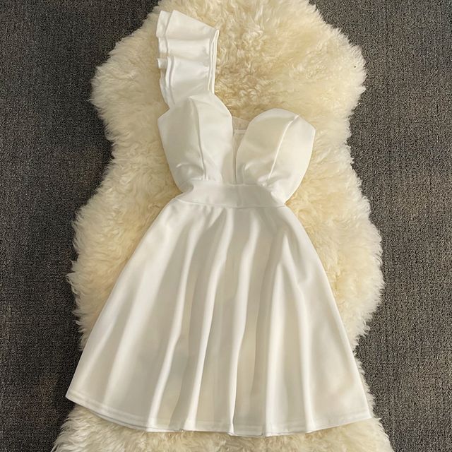 Ruffle Single Shoulder A-Line Mini Party Dress