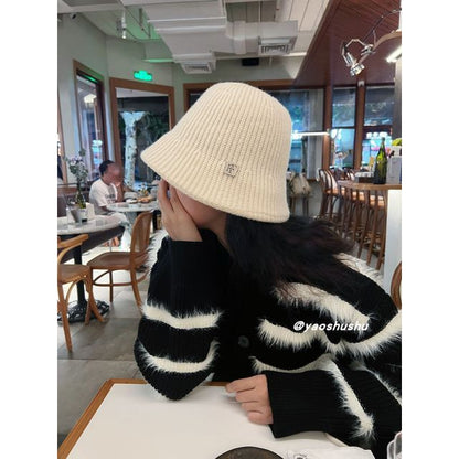 Applique Knit Bucket Hat