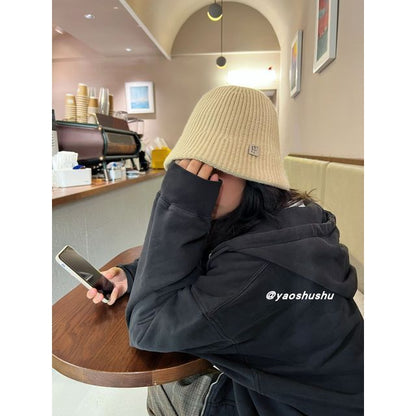 Applique Knit Bucket Hat