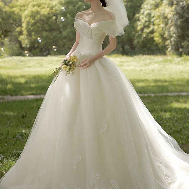 Off-Shoulder Plain Wedding Ball Gown