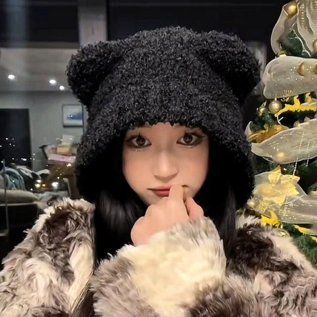 Ear Fleece Bucket Hat