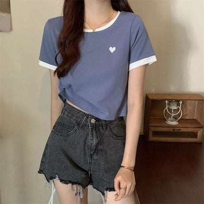 Short-Sleeve Round Neck Heart Contrast Trim Tee
