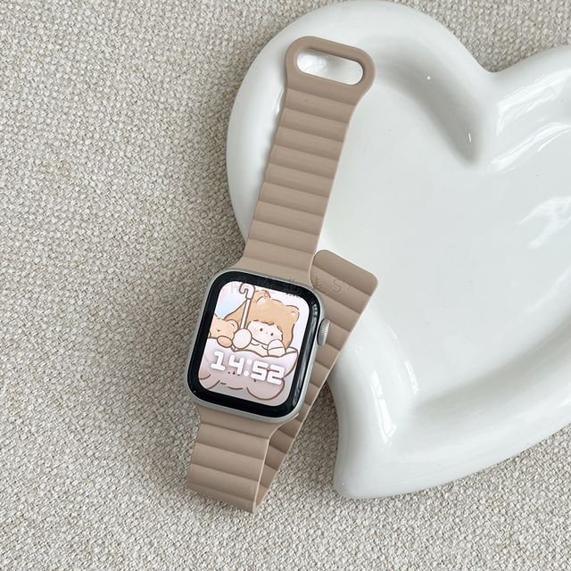 Magnetic Silicone Apple Watch Band