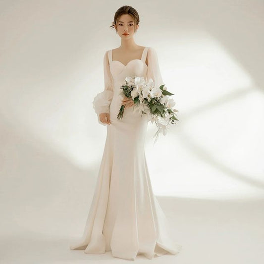 Sheath Neckline Long-Sleeve Plain Wedding Gown Sweetheart