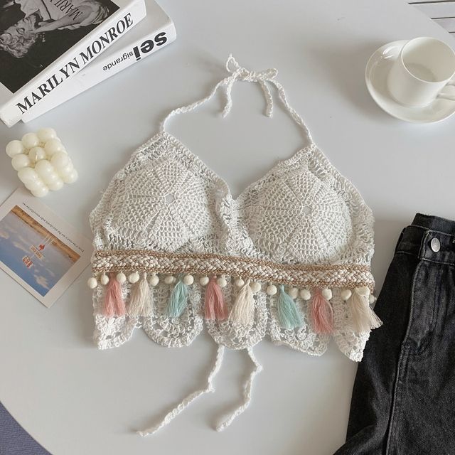 Brassière en tricot crocheté à pompons et licou