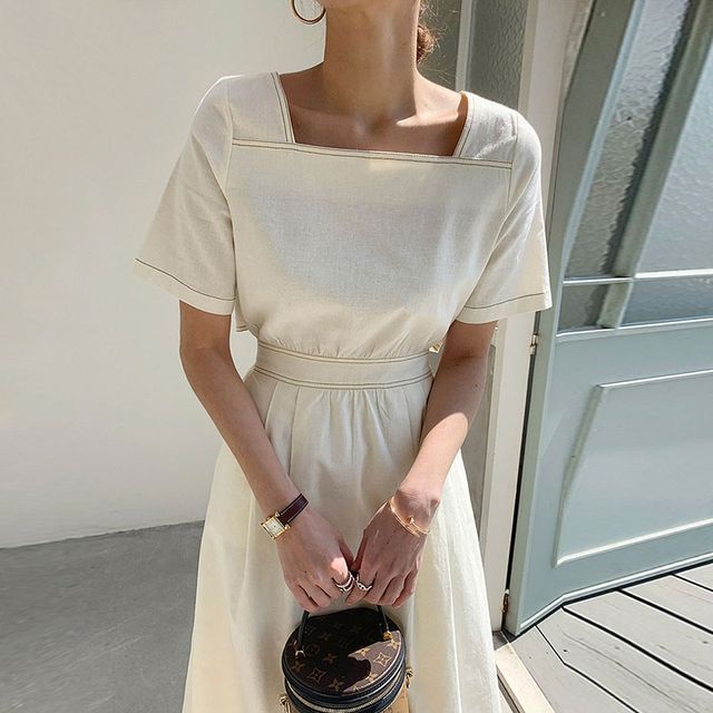 Short-Sleeve Square Neck Contrast Stitching Open Back Midi A-Line Dress