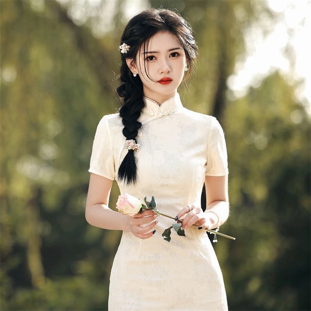 Short-Sleeve Floral Faux Pearl Mini Qipao