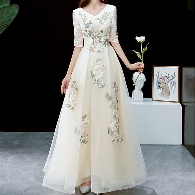 V-Neck A-Line Gown Evening Short-Sleeve Floral Embroidered