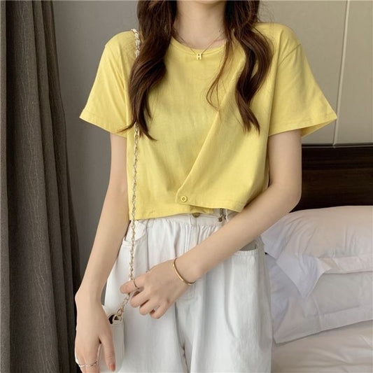 Short-Sleeve Round Neck Plain Buttoned Tee