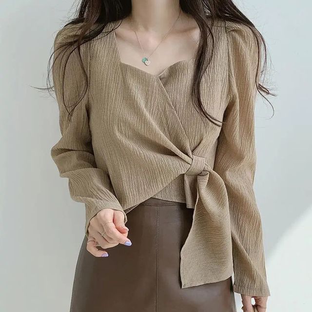 Puff-Sleeve Sweetheart-Neckline Plain Tie-Side Blouse