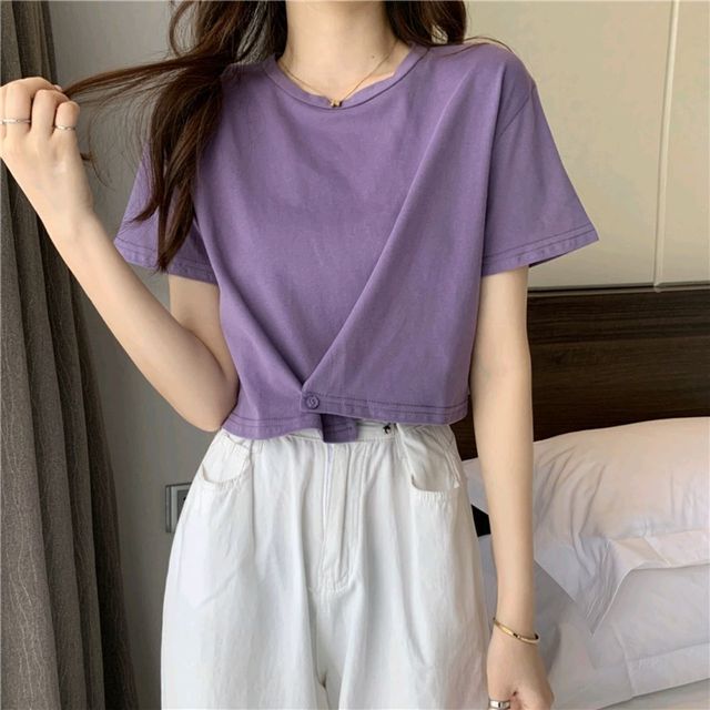 Short-Sleeve Round Neck Plain Buttoned Tee