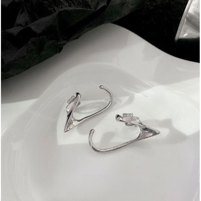 Elf Ear Alloy Cuff Earring (various designs)