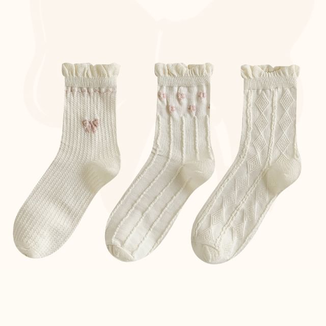 Set of 3 Pairs: Plain Ruffle Trim Socks