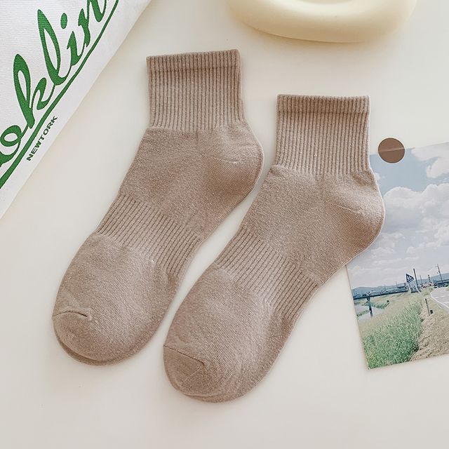 Set of 3 Pairs: Plain Ribbed Socks