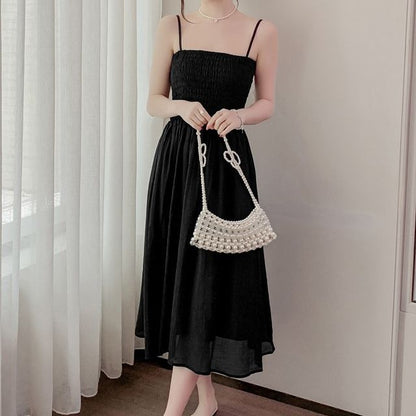 Einfarbiges, gerafftes Midi-A-Linien-Kleid mit Spaghettiträgern / Einfarbiges, kurzärmliges Bolero-Oberteil mit V-Ausschnitt und Froschverschluss