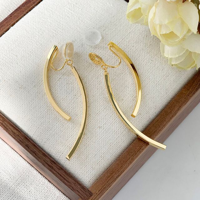 Curve Alloy Fringed Earring