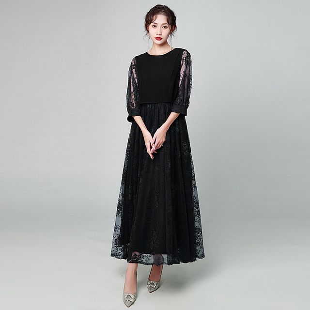 Lace Crewneck Three-Quarter Sleeve A-Line Maxi
