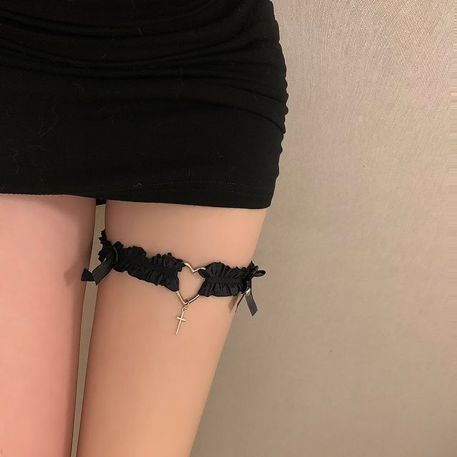 Heart Alloy Fabric Garter