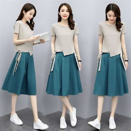 Set: Short-Sleeve Round Neck Plain T-Shirt + Elastic Waist Plain Midi A-Line Skirt