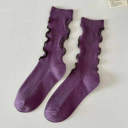 Embroidered Ribbed Socks