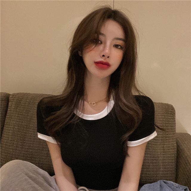 Short-Sleeve Crew Neck Plain Contrast Trim Cropped Tee