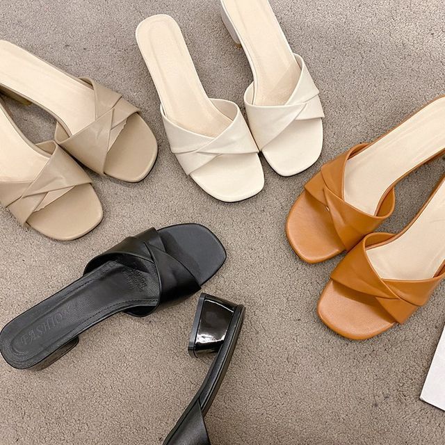 Heel Slide Knot Chunky Sandals