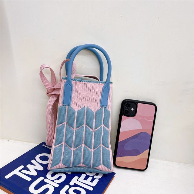 Patterned Knit Mobile Phone Crossbody Bag