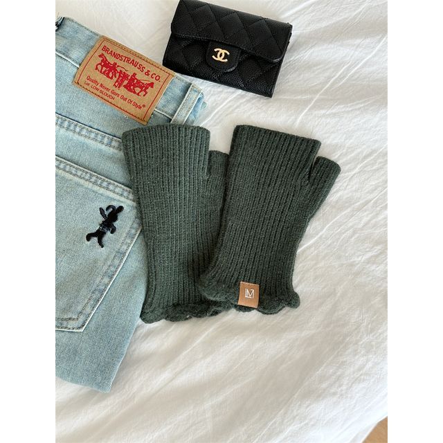 Lettering Fingerless Knit Gloves Applique