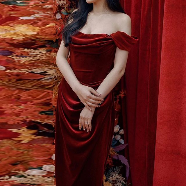 Short-Sleeve Shoulder Off Ruched Slit Velvet Sheath Plain Gown Evening
