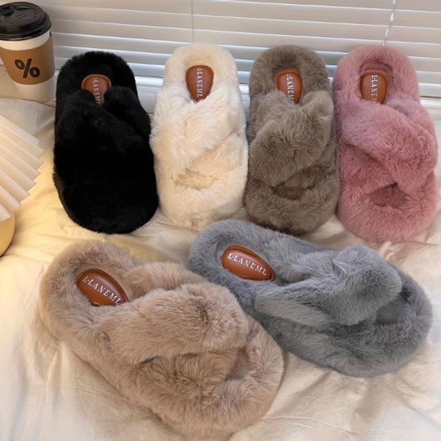 Plain Fluffy Platform Slippers