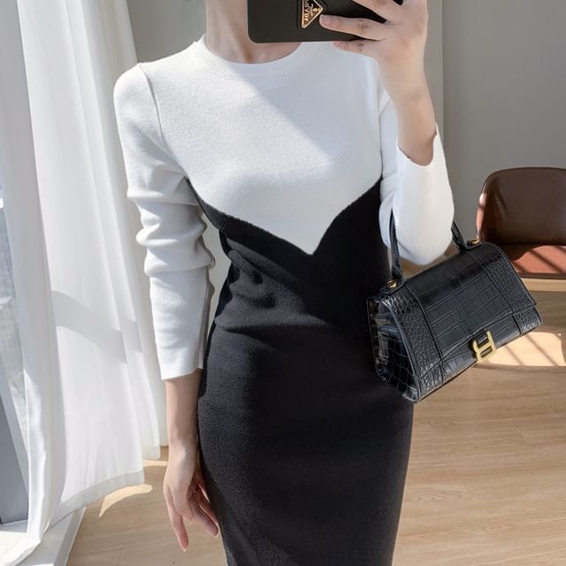 Long-Sleeve Crew Neck Two Tone Knit Midi Sheath Dress