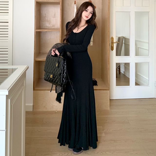 Henley Long Sleeve Mermaid Maxi Dress