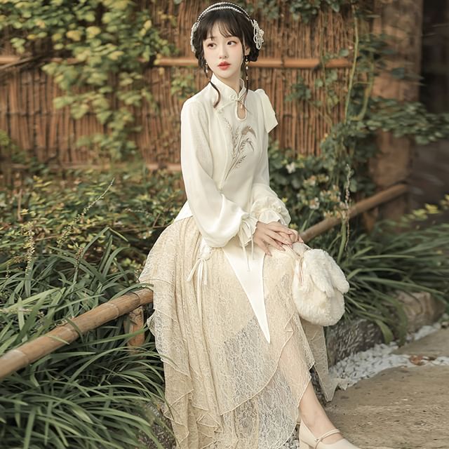 Lolita Long-Sleeve Embroidered Hanfu Blouse / Mid Rise Lace Midi A-Line Skirt / Set