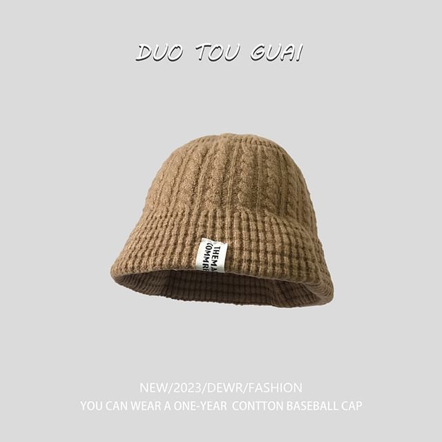 Lettering Applique Knit Bucket Hat