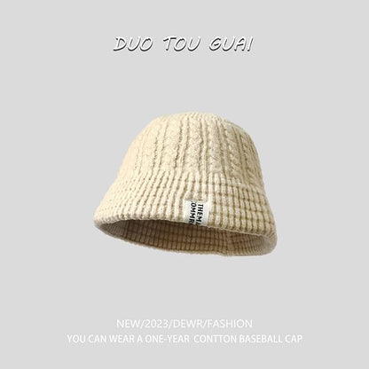 Lettering Applique Knit Bucket Hat