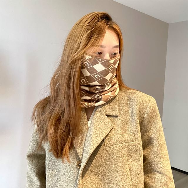 Diamond Print Multi-Way Knit Scarf / Beanie