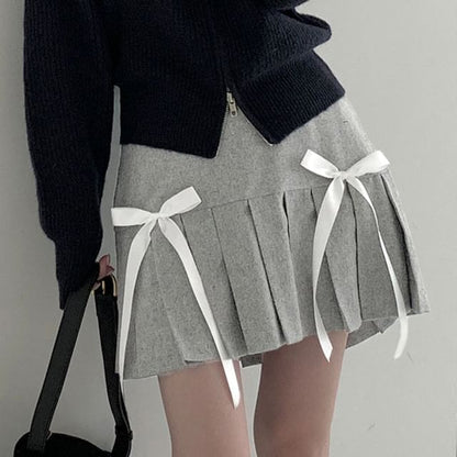 Mini Ribbon-Trimmed Low-Rise Pleated Skirt