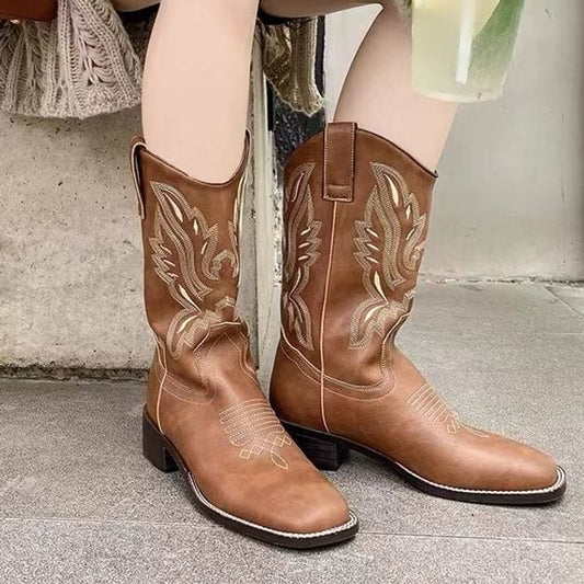 Bottes mi-mollet larges à talon épais et bordure brodée