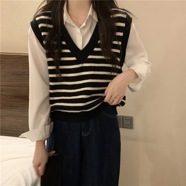 Vest V-Neck Striped Knit