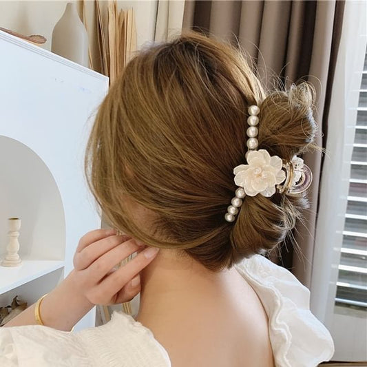 Acrylic Clamp Pearl Floral Hair Faux