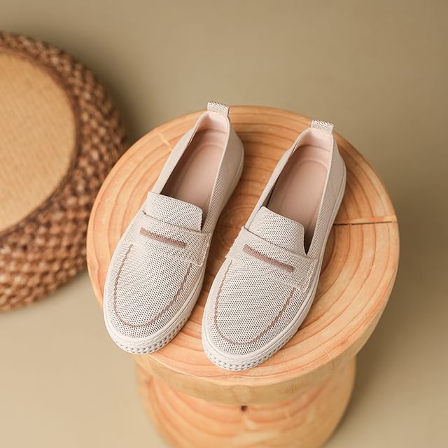 Contrast Trim Platform Slip-Ons